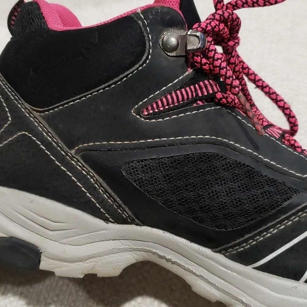 Pink and black snickers kids size 3 - Picture 8 of 8